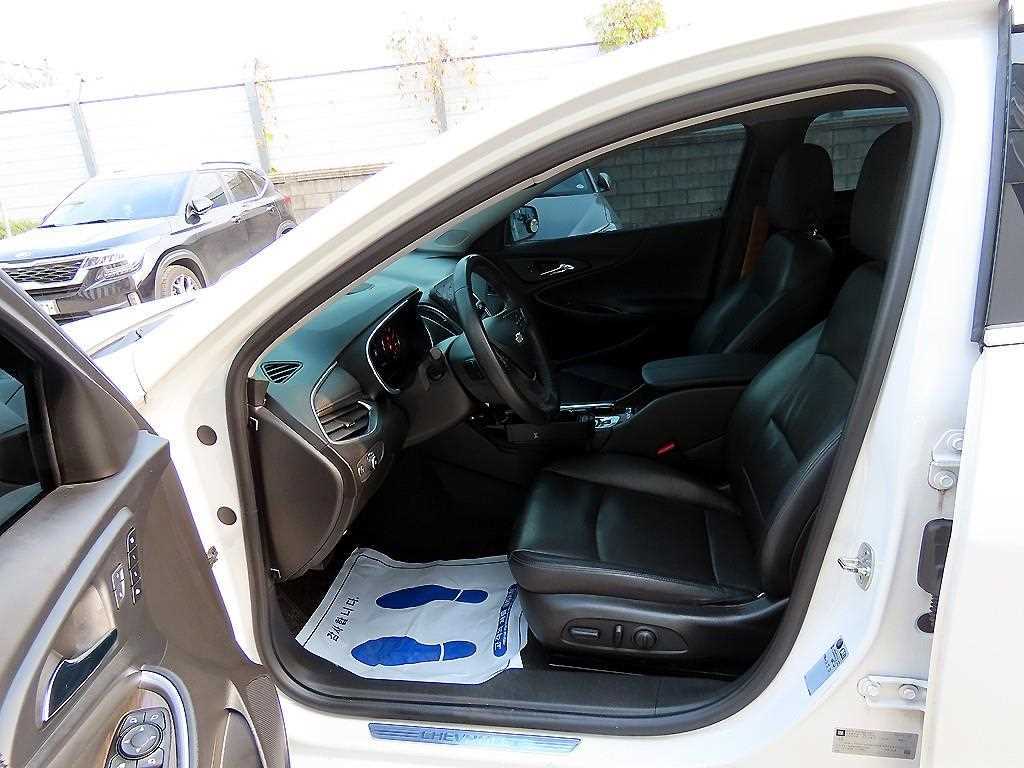 Chevrolet Malibu - Vista 5