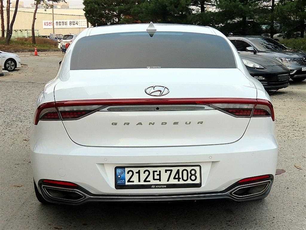 HYUNDAI Grandeur - Vista 4