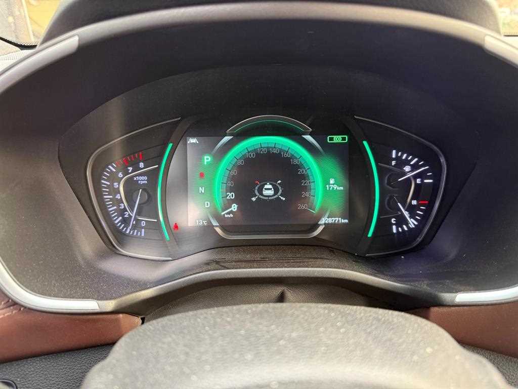 HYUNDAI Santa Fe - Vista 9