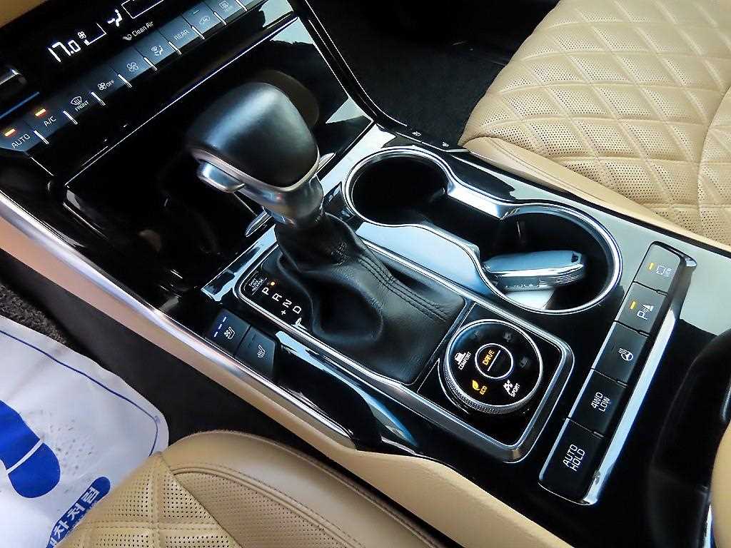 KIA Mohave - Vista 11