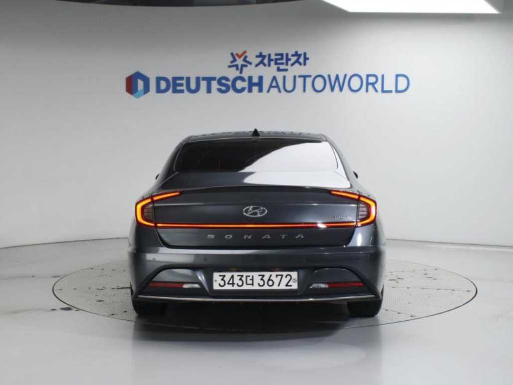 HYUNDAI Sonata - Vista 4
