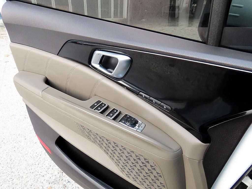 KIA Carnival 2024 Blanco - Importación desde Corea - HF Imports Iquique - Foto 13