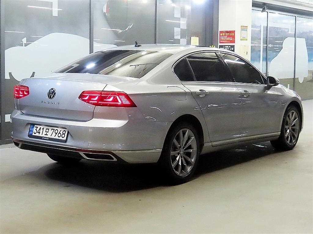 Volkswagen Passat - Vista 4