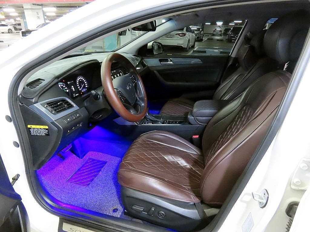 HYUNDAI Sonata - Vista 6