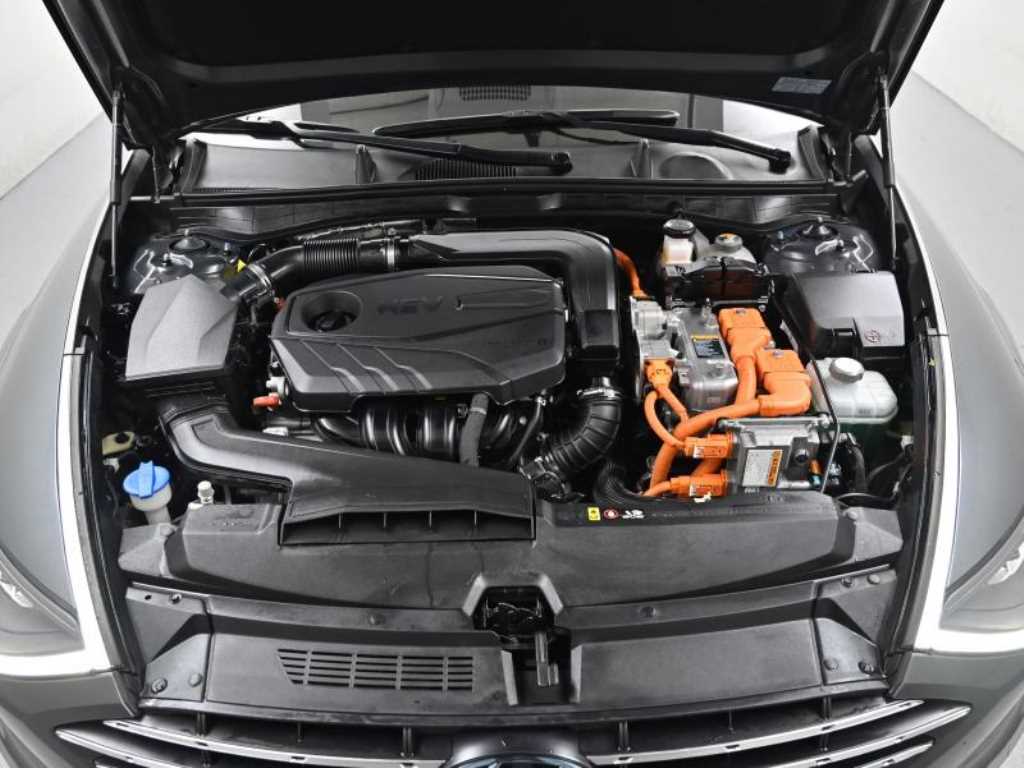 HYUNDAI Sonata - Vista 6