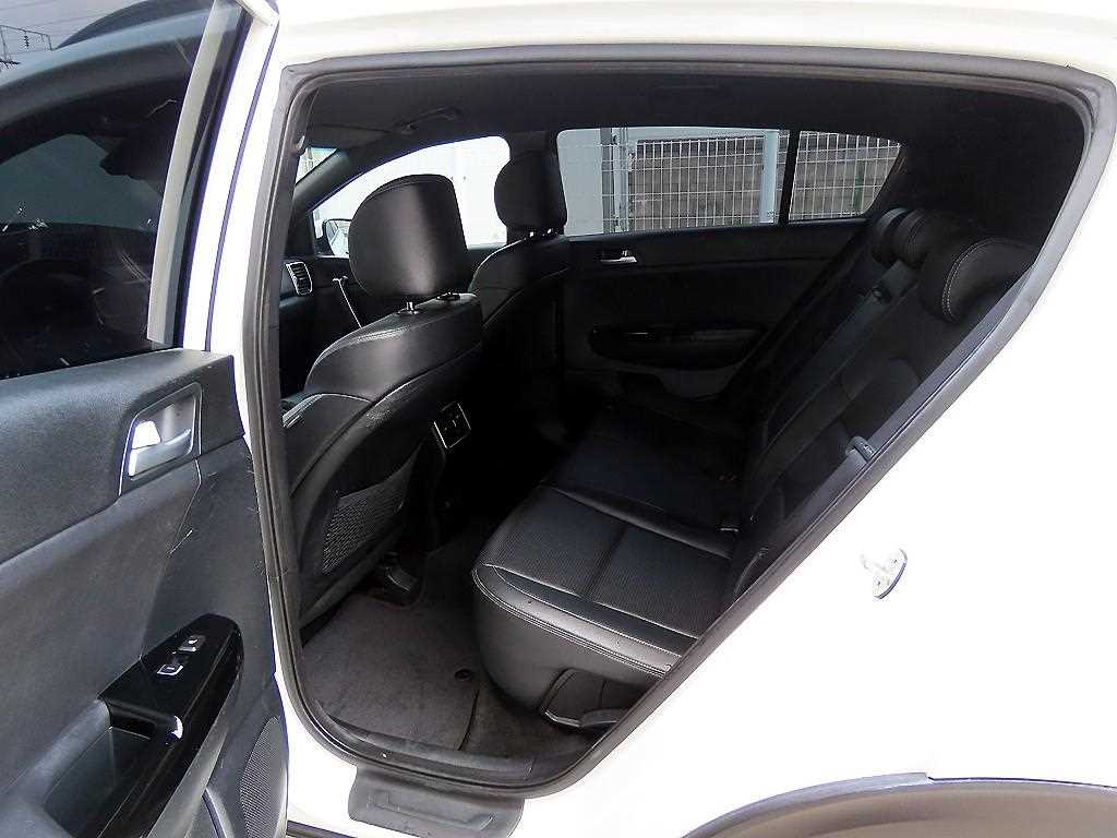 KIA Sportage - Vista 6