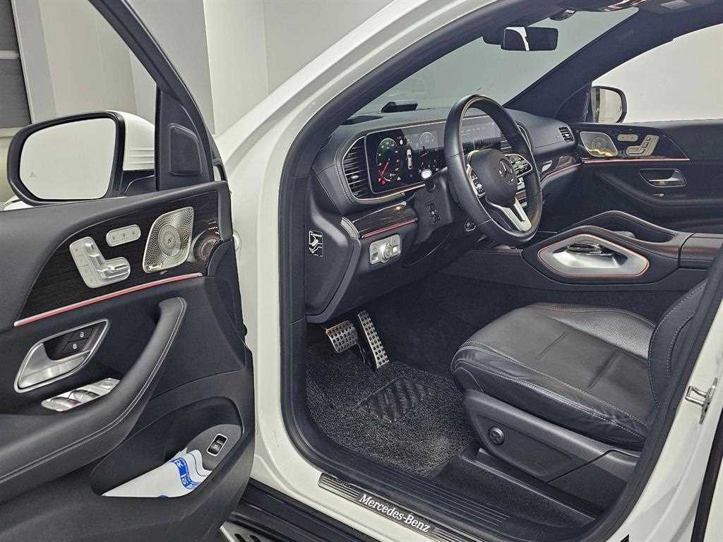 Mercedes Benz GLE Class - Vista 11