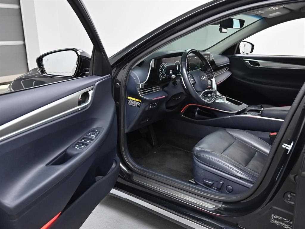 HYUNDAI Grandeur - Vista 11