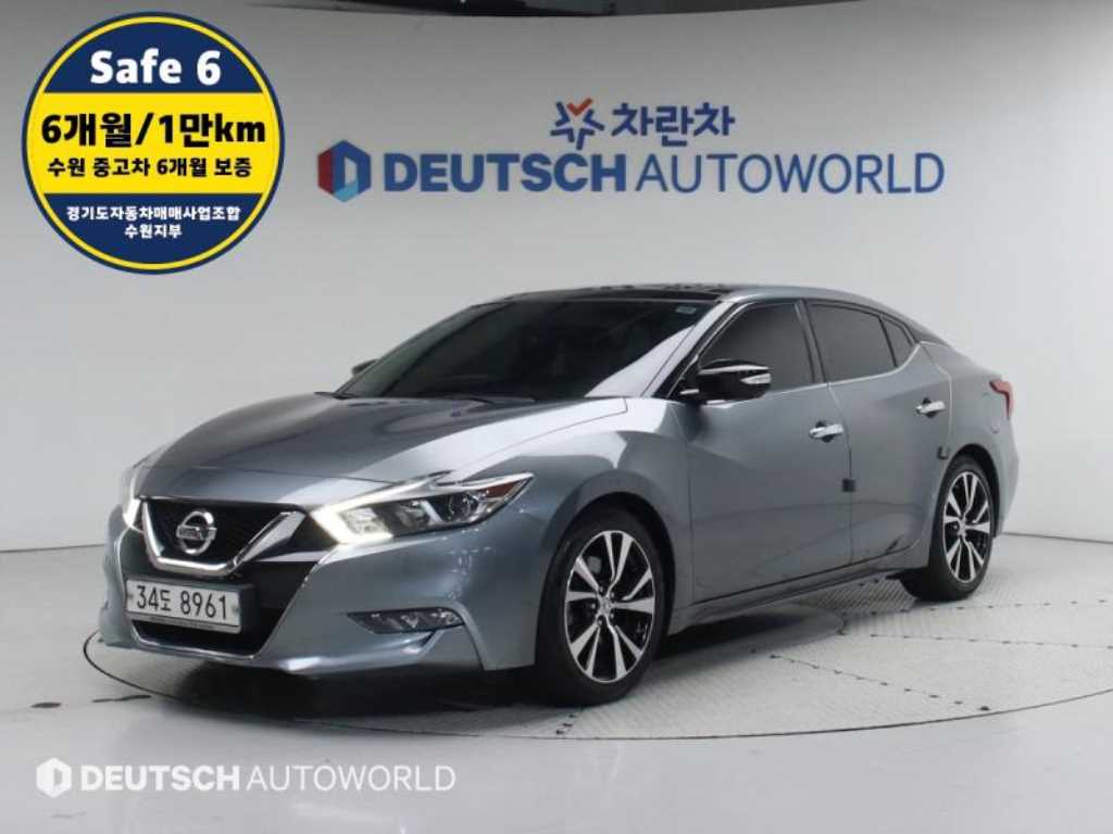 Nissan Maxima