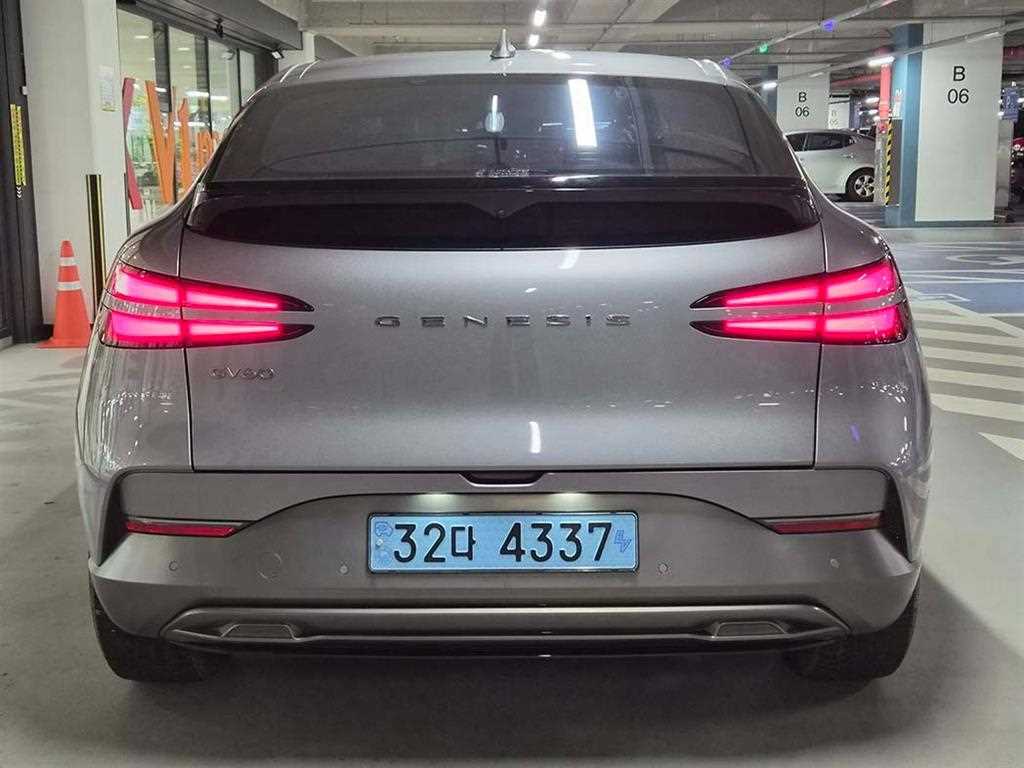 Genesis GV60 - Vista 5