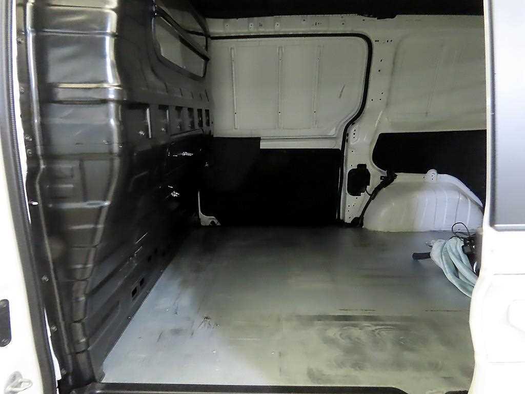 HYUNDAI Staria - Vista 7