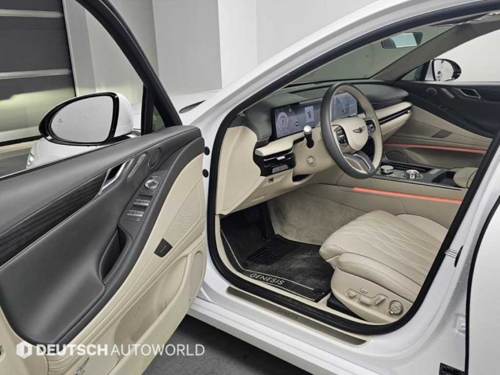 Genesis G80 - Vista 10