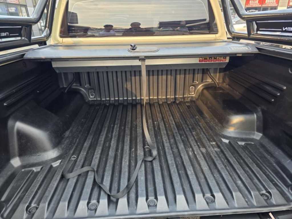 Ssangyong Rexton - Vista 10