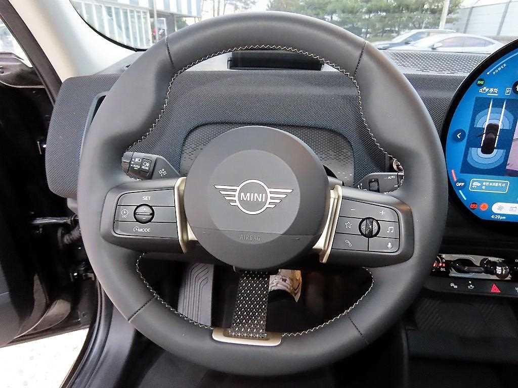 Mini Countryman - Vista 8