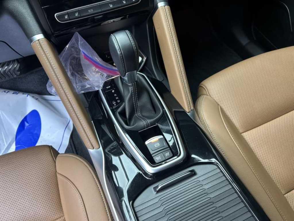 SAMSUNG QM6 - Vista 11