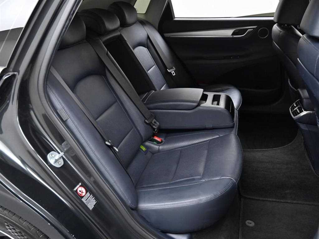 HYUNDAI Grandeur - Vista 12