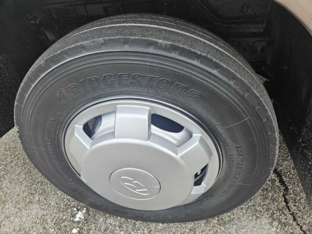 medium and large bus Hyundai bus 2013 the color of pearl - Importación desde Corea - HF Imports Iquique - Foto 20