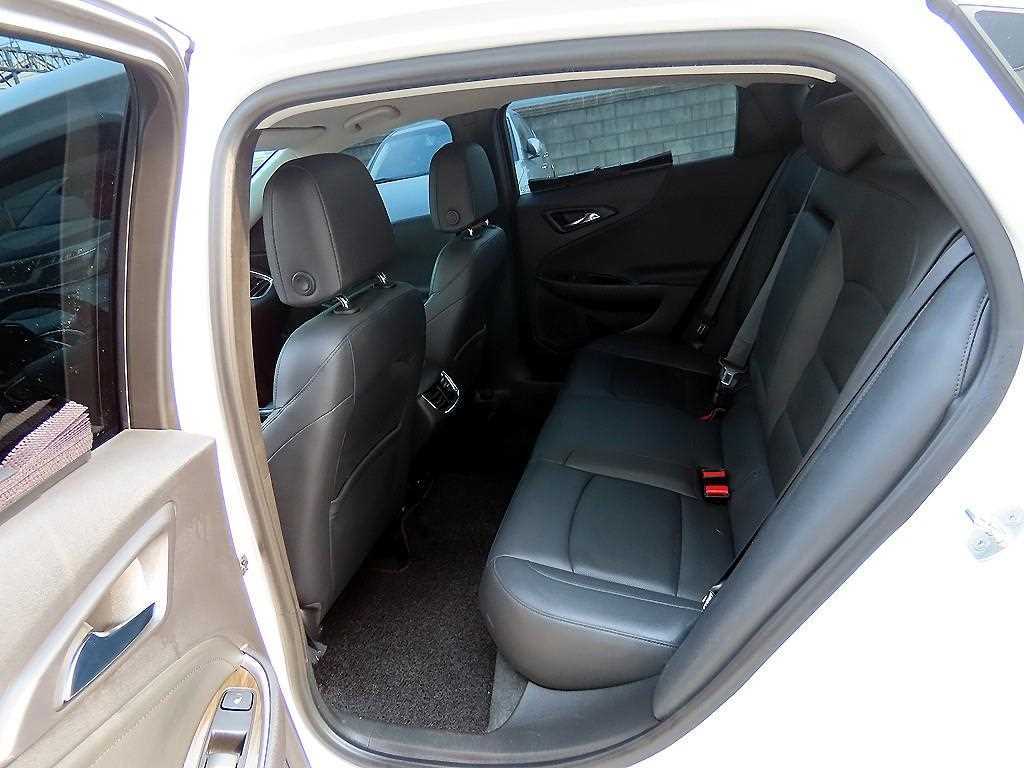 Chevrolet Malibu - Vista 6