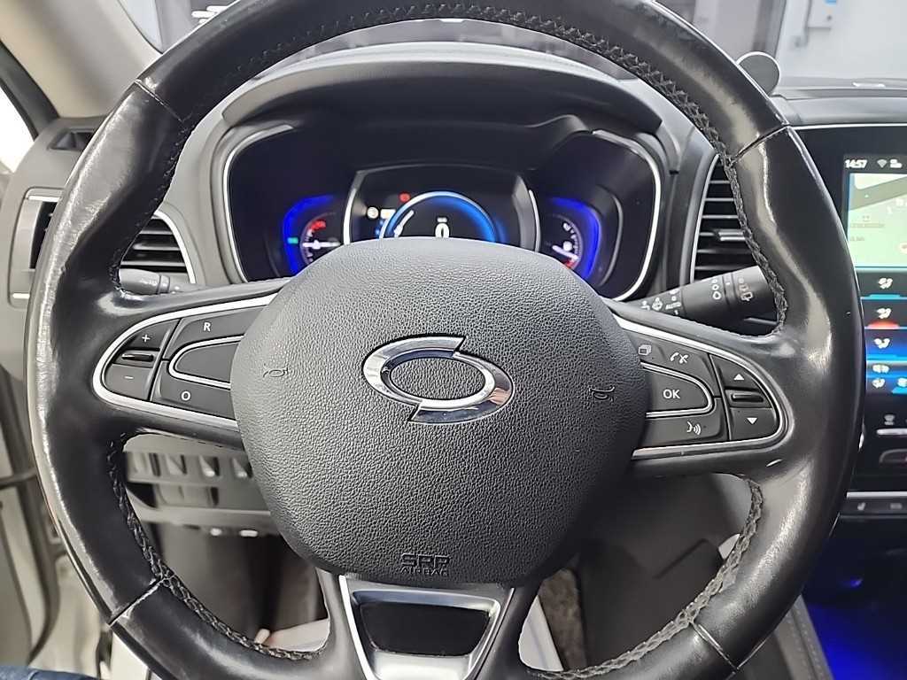 SAMSUNG QM6 - Vista 9