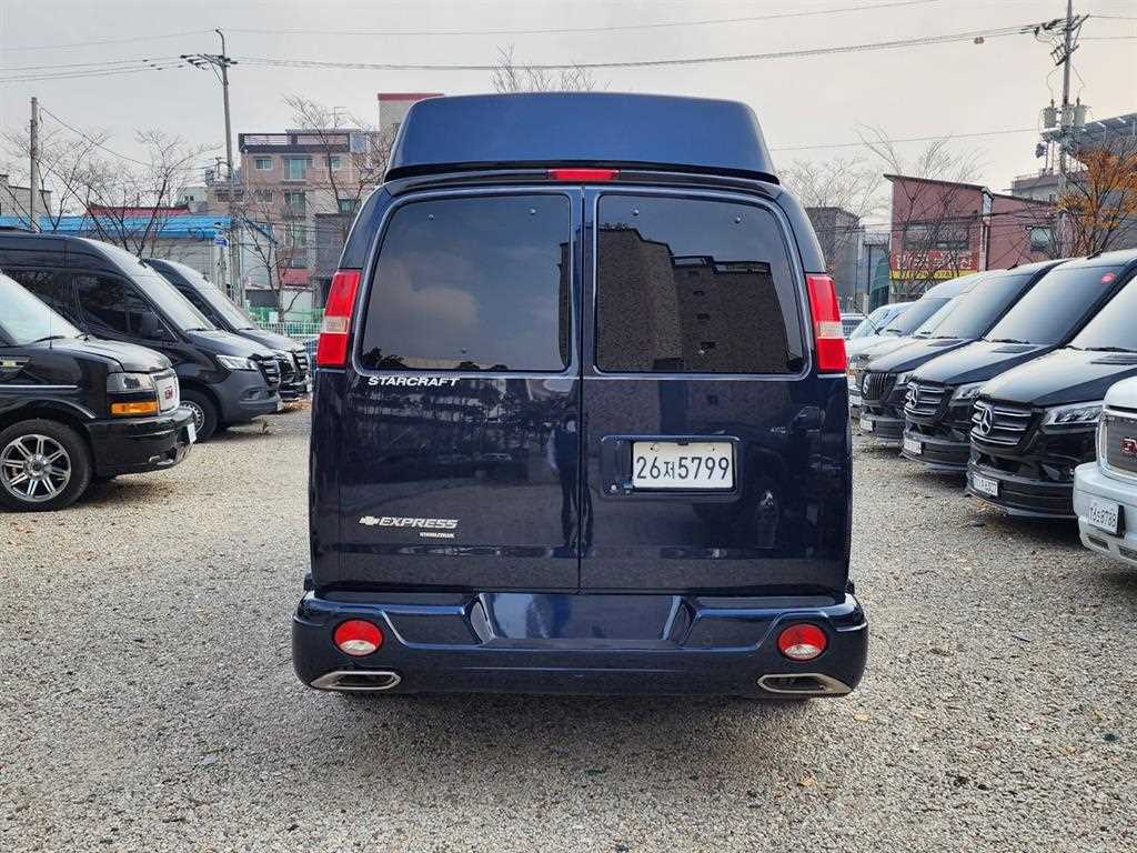 Chevrolet Express van - Vista 4