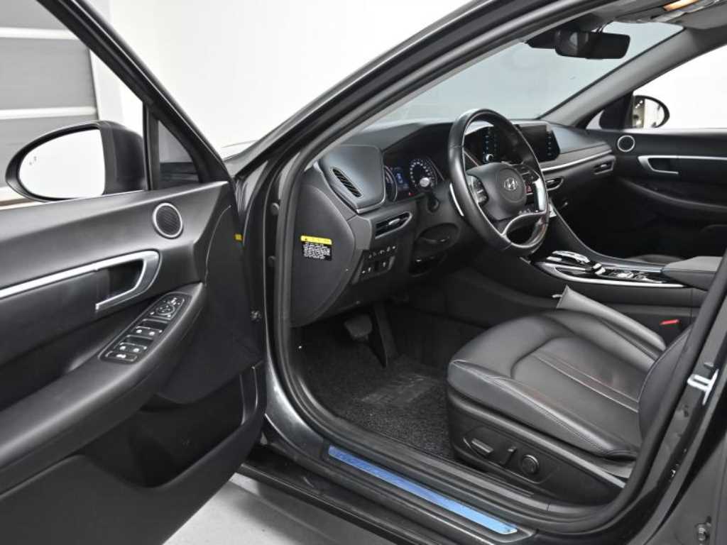 HYUNDAI Sonata - Vista 11