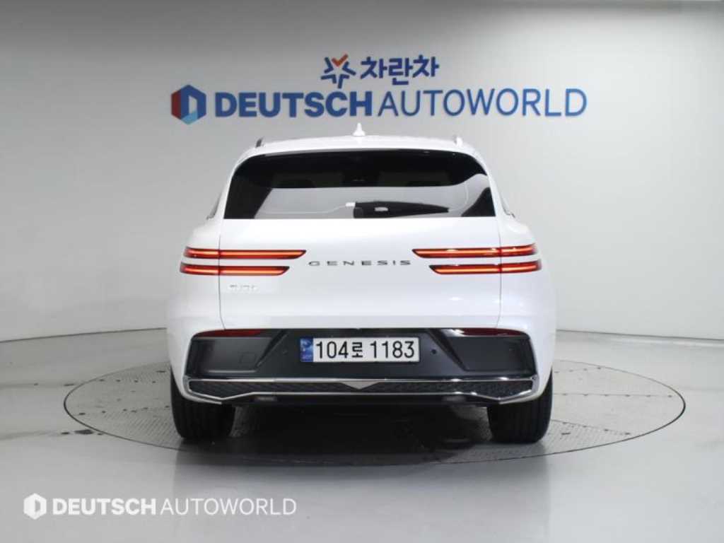 Genesis GV70 - Vista 4