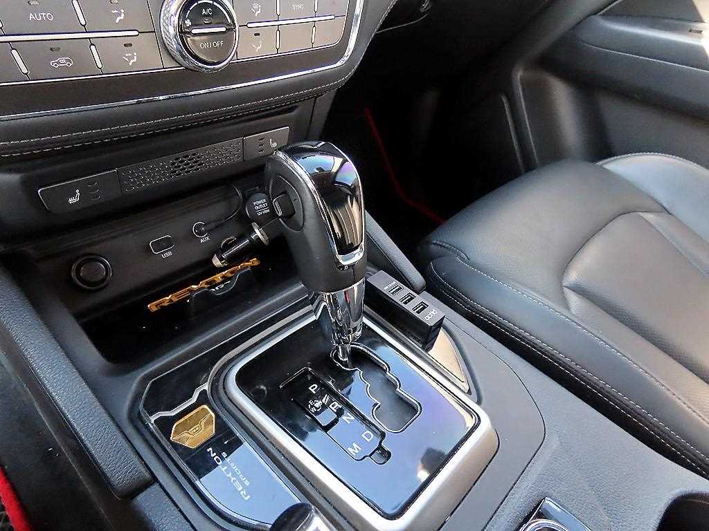 Ssangyong Rexton - Vista 12