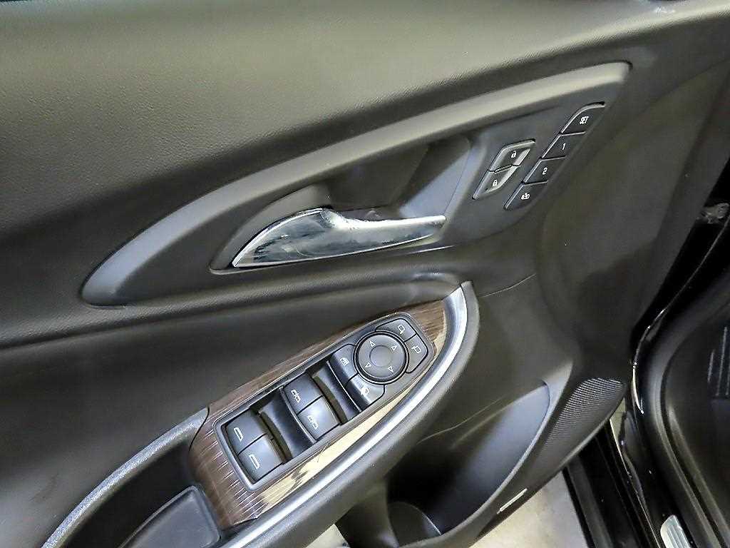 Chevrolet Malibu 2019 Negro - Importación desde Corea - HF Imports Iquique - Foto 18