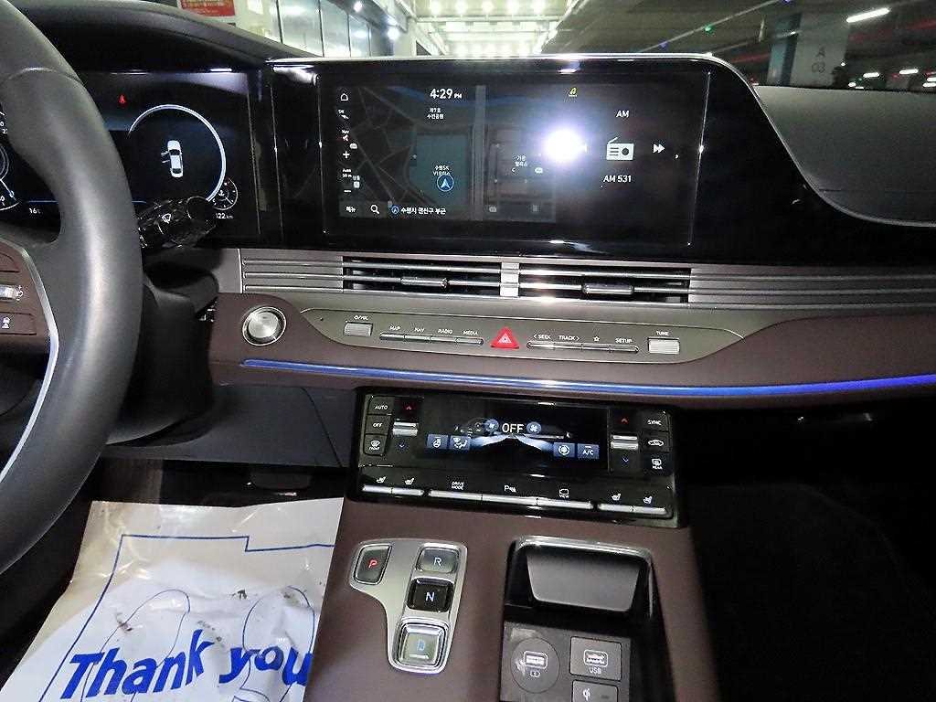 HYUNDAI Grandeur - Vista 11