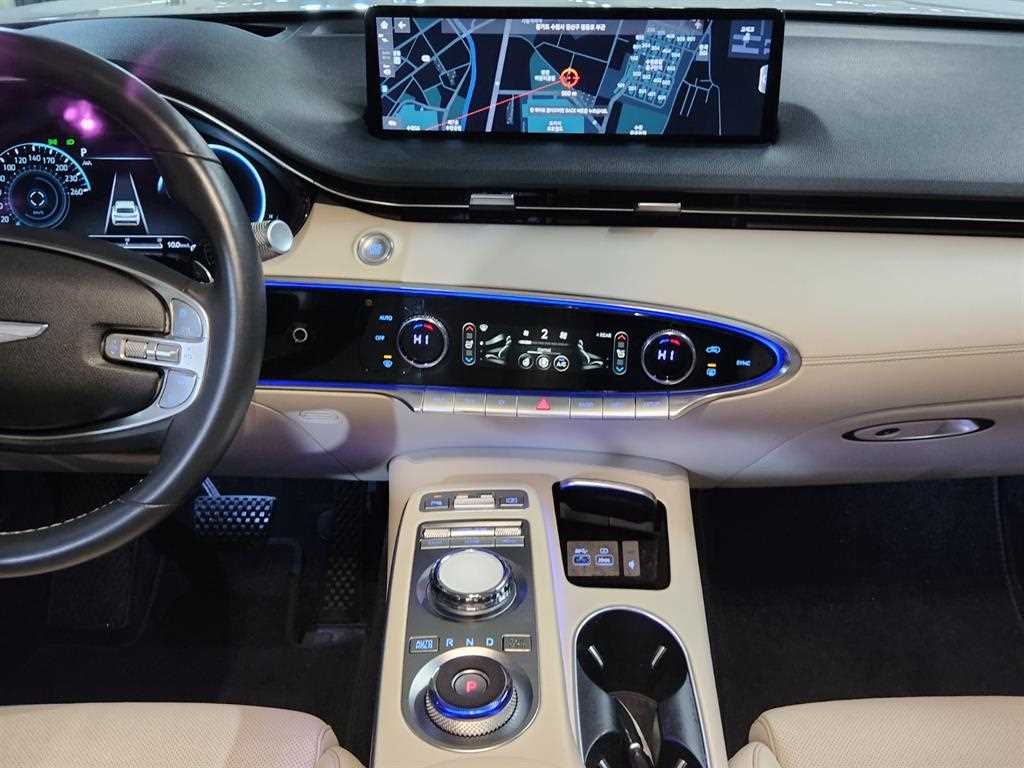 Genesis GV70 - Vista 10