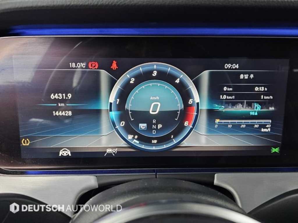 Mercedes Benz CLS Class - Vista 8