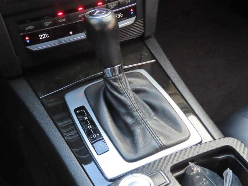 Mercedes Benz E class - Vista 6