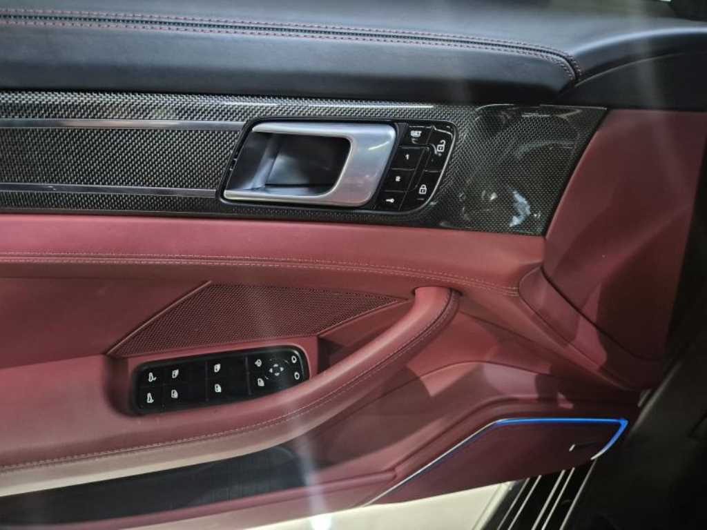 Porsche Panamera - Vista 12