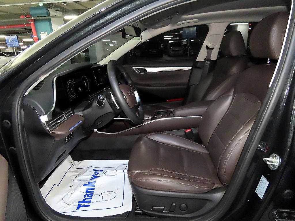 HYUNDAI Grandeur - Vista 6