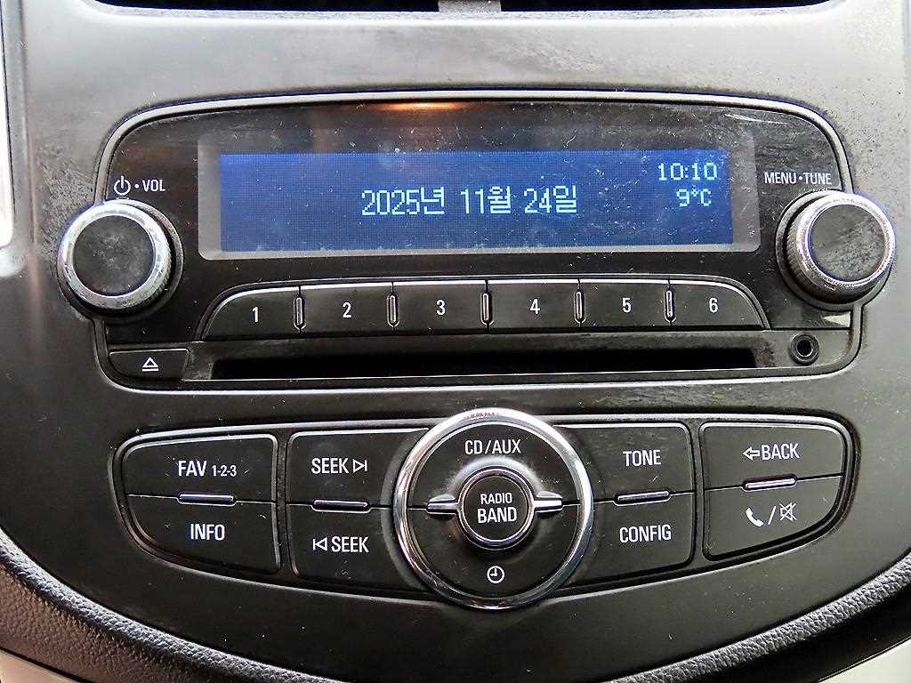 Chevrolet Trax 2015 Plateado - Importación desde Corea - HF Imports Iquique - Foto 13