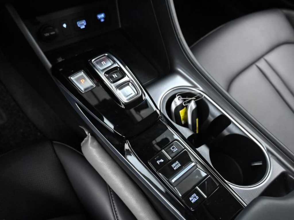 HYUNDAI Sonata - Vista 9