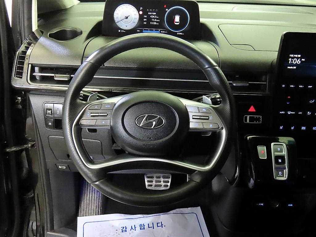 HYUNDAI Staria - Vista 9