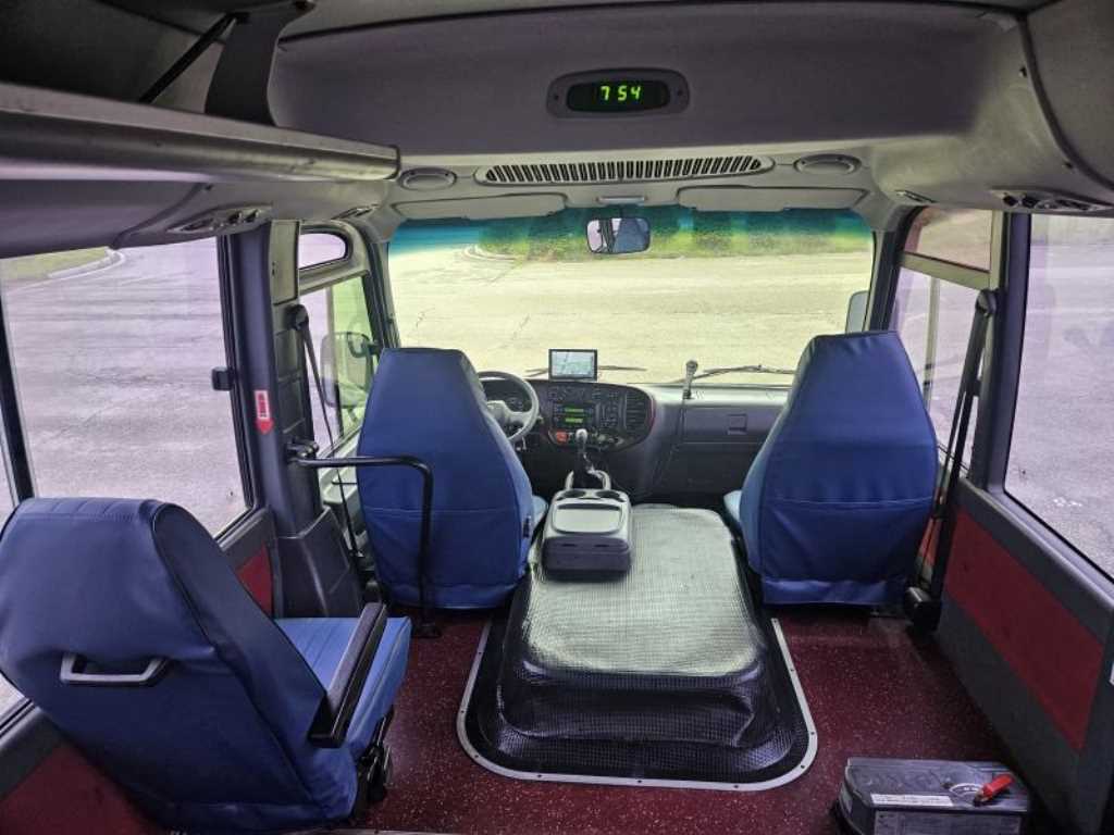 medium and large bus Hyundai bus 2013 the color of pearl - Importación desde Corea - HF Imports Iquique - Foto 13