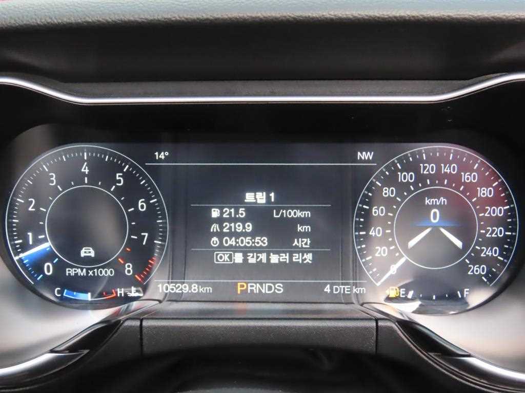 Ford Mustang - Vista 12