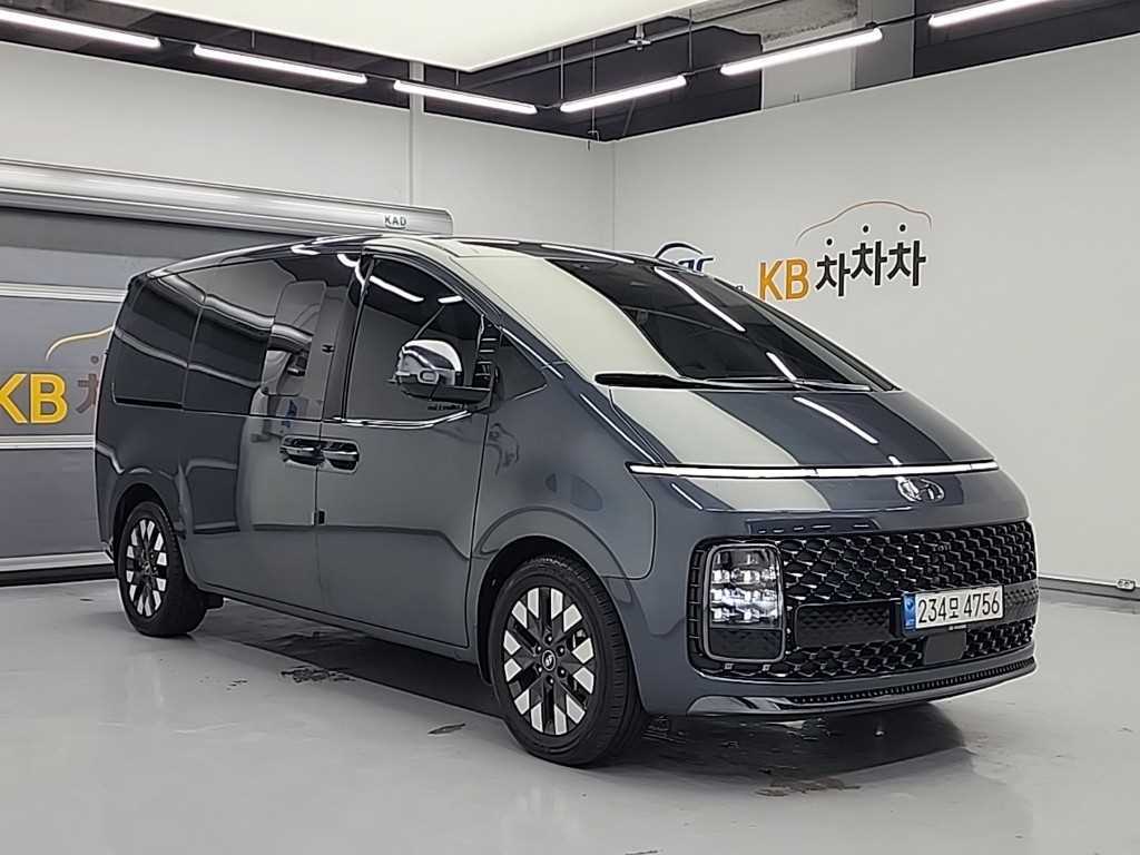 HYUNDAI Staria - Vista 4