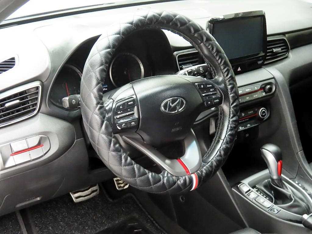 HYUNDAI Veloster - Vista 8