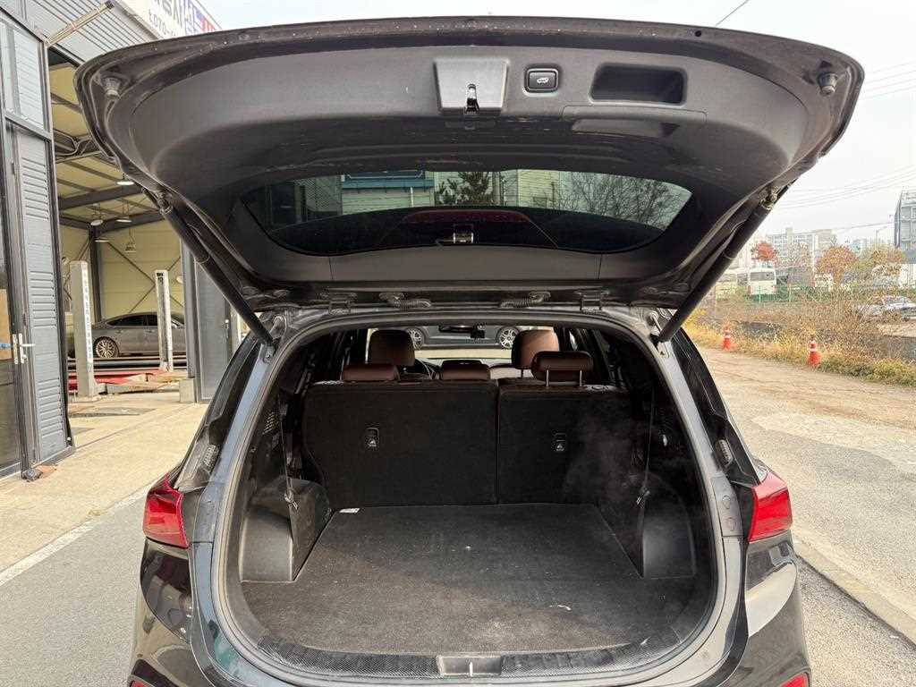 HYUNDAI Santa Fe 2019 Negro - Importación desde Corea - HF Imports Iquique - Foto 13