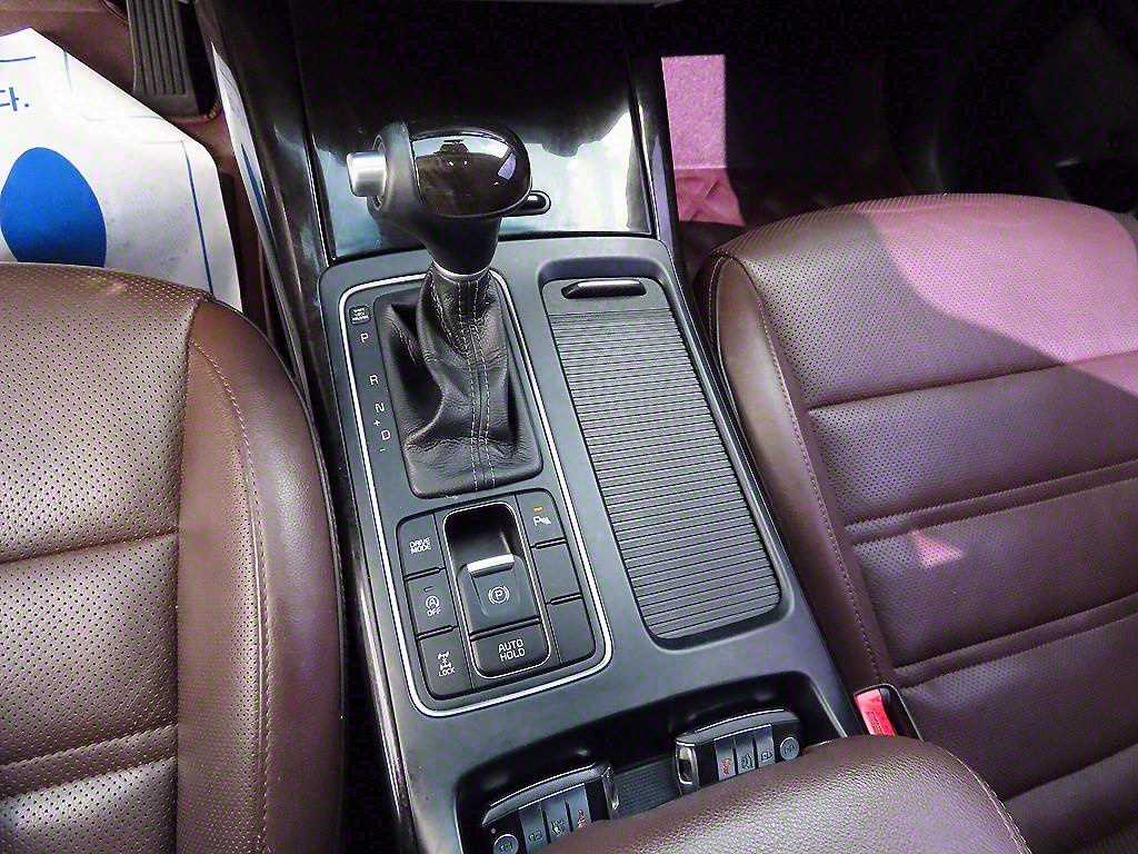 KIA Sorento - Vista 10