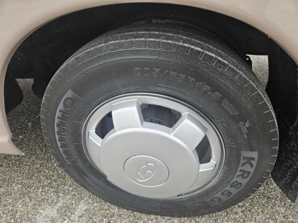 medium and large bus Hyundai bus 2013 the color of pearl - Importación desde Corea - HF Imports Iquique - Foto 19