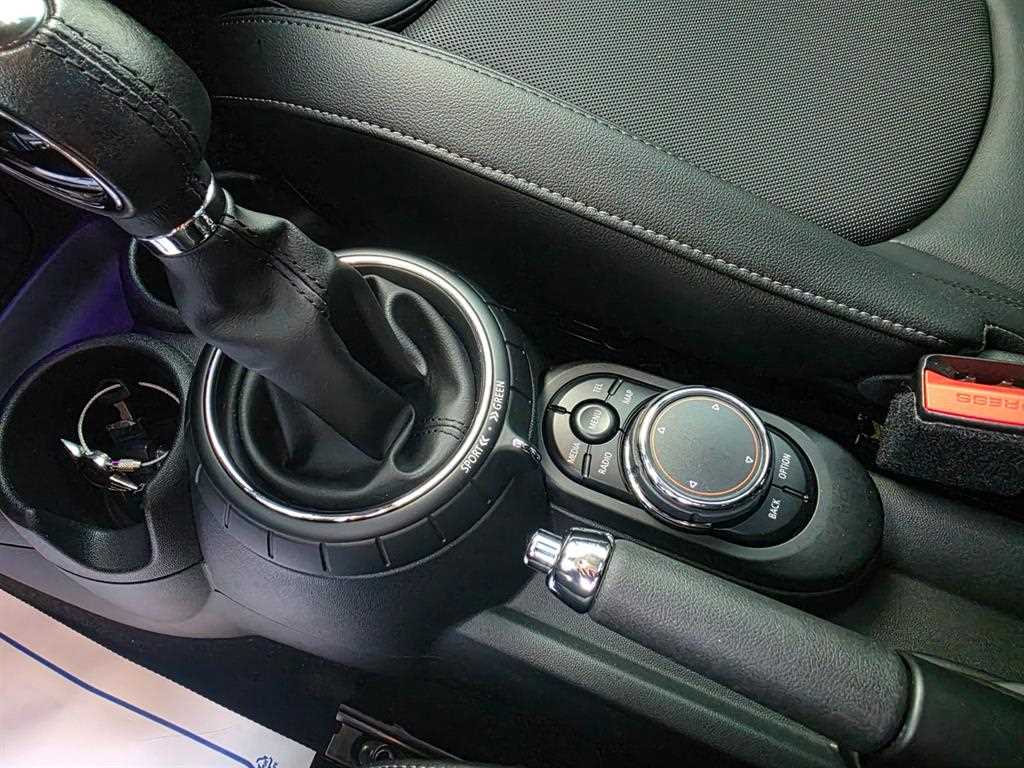 Mini Cooper - Vista 10