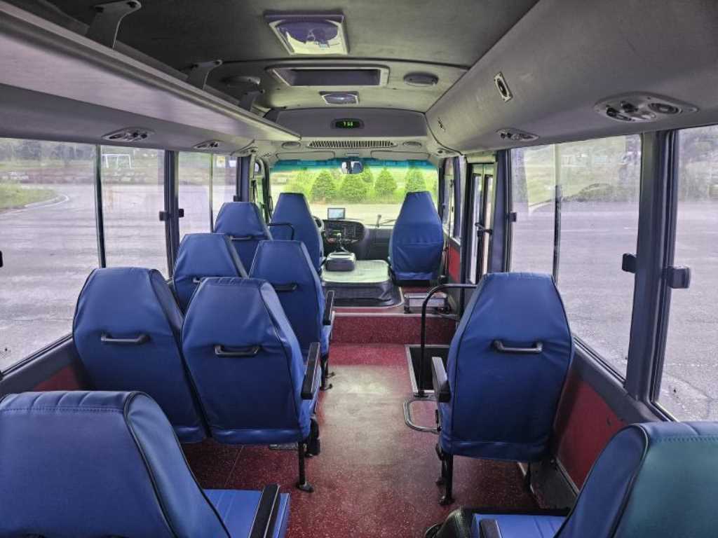 medium and large bus Hyundai bus 2013 the color of pearl - Importación desde Corea - HF Imports Iquique - Foto 15