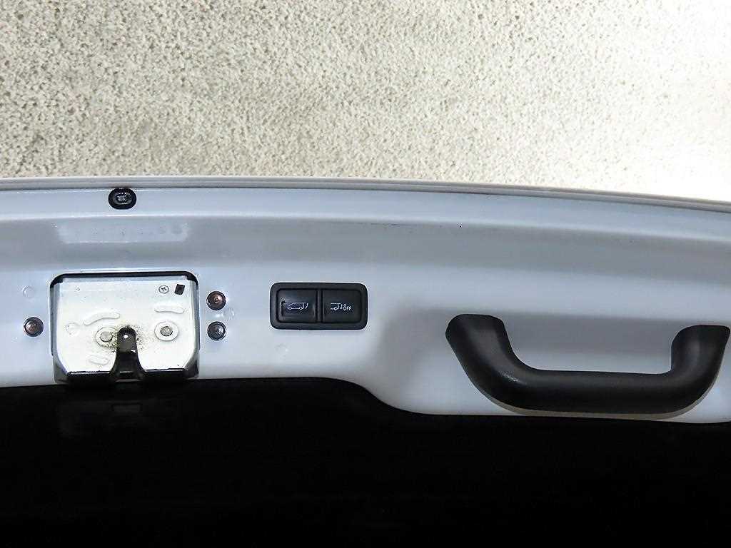 HYUNDAI Staria 2022 Blanco - Importación desde Corea - HF Imports Iquique - Foto 16