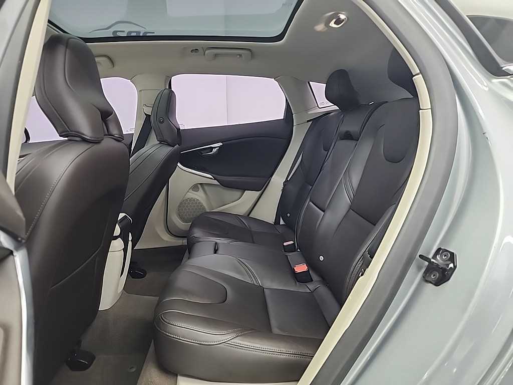 Volvo V40 - Vista 12