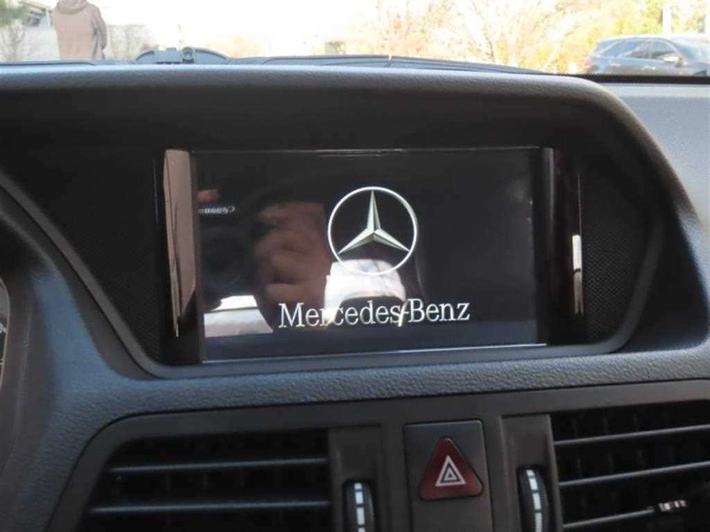 Mercedes Benz E class - Vista 8