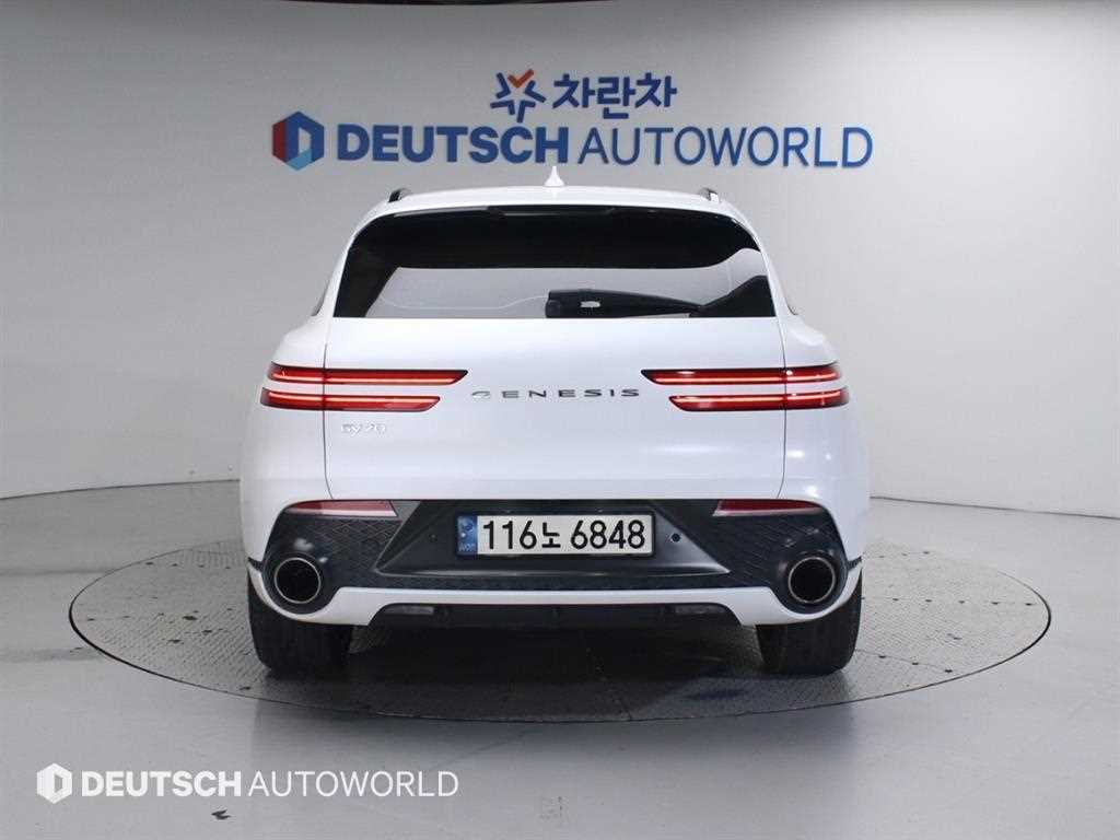 Genesis GV70 - Vista 4